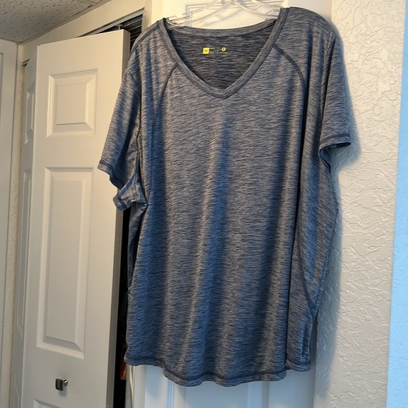 XERSION 3X SEMI FIT NAVY DISTRESSED LOOK V NECK  DECORATIVE  TEE - Picture 11 of 11